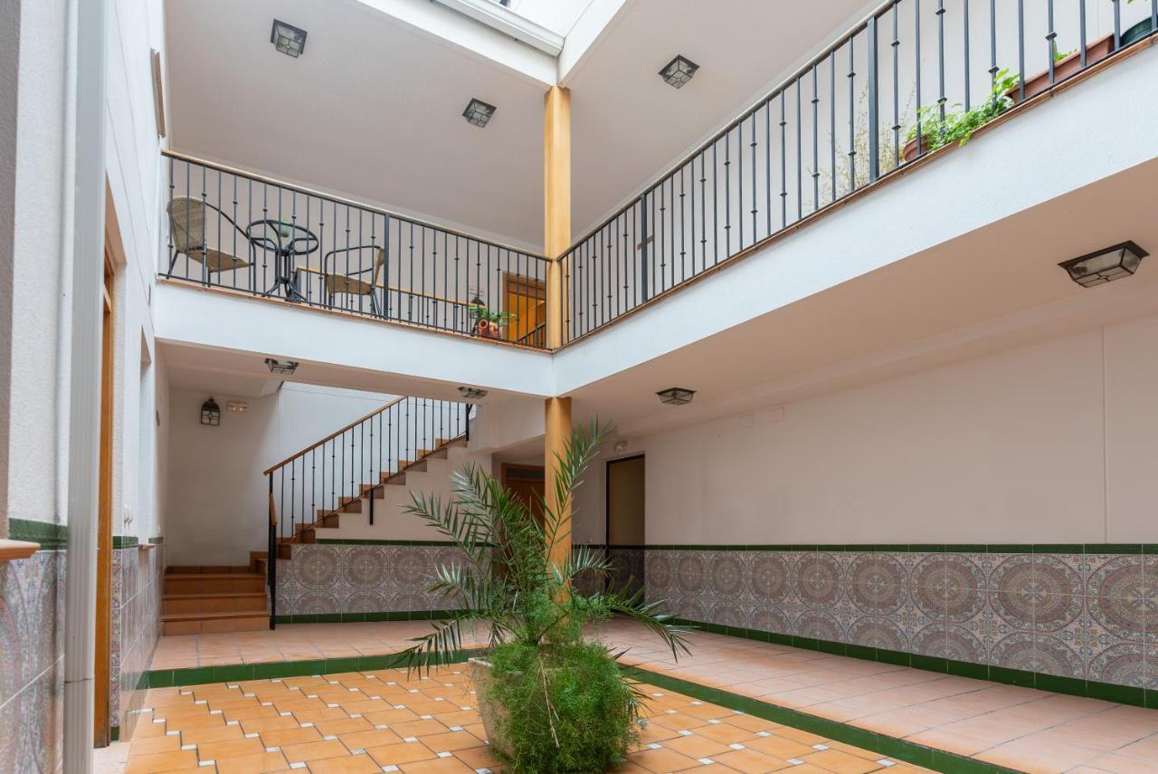 Apartamento Puerta De Cordoba- Exterior Con Balcones Esterno foto