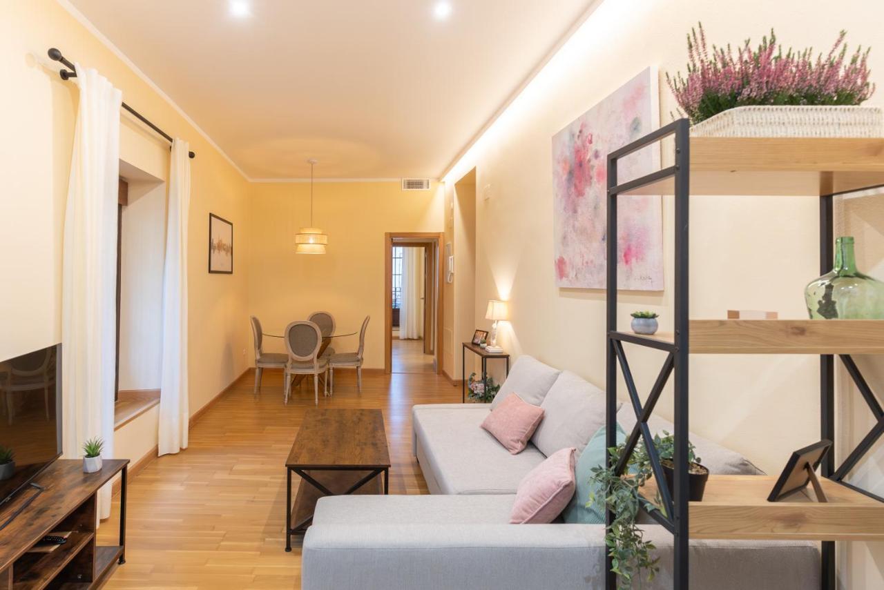 Apartamento Puerta De Cordoba- Exterior Con Balcones Esterno foto