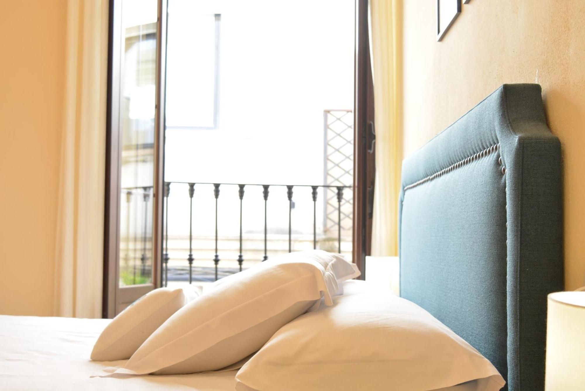 Apartamento Puerta De Cordoba- Exterior Con Balcones Esterno foto