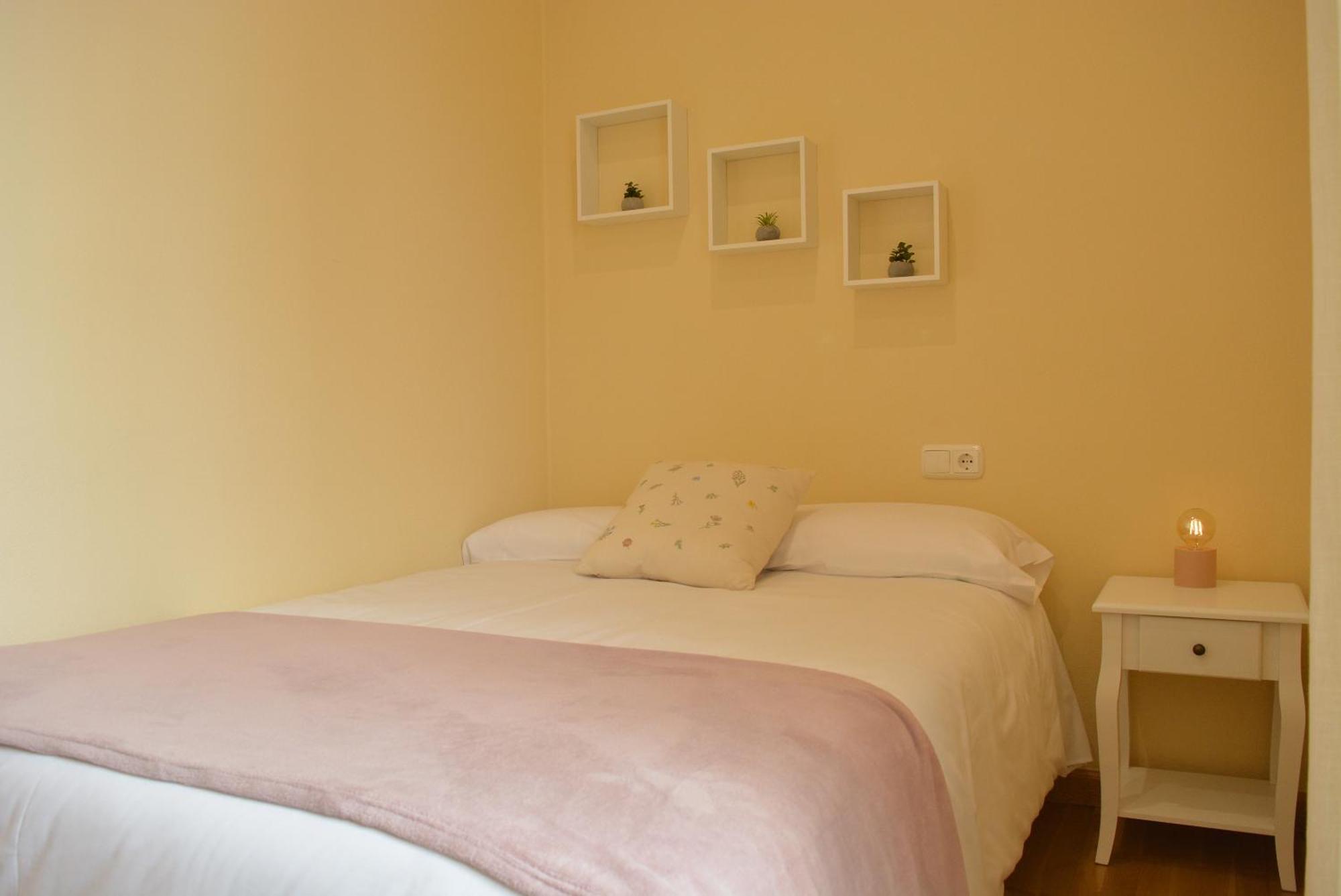 Apartamento Puerta De Cordoba- Exterior Con Balcones Esterno foto