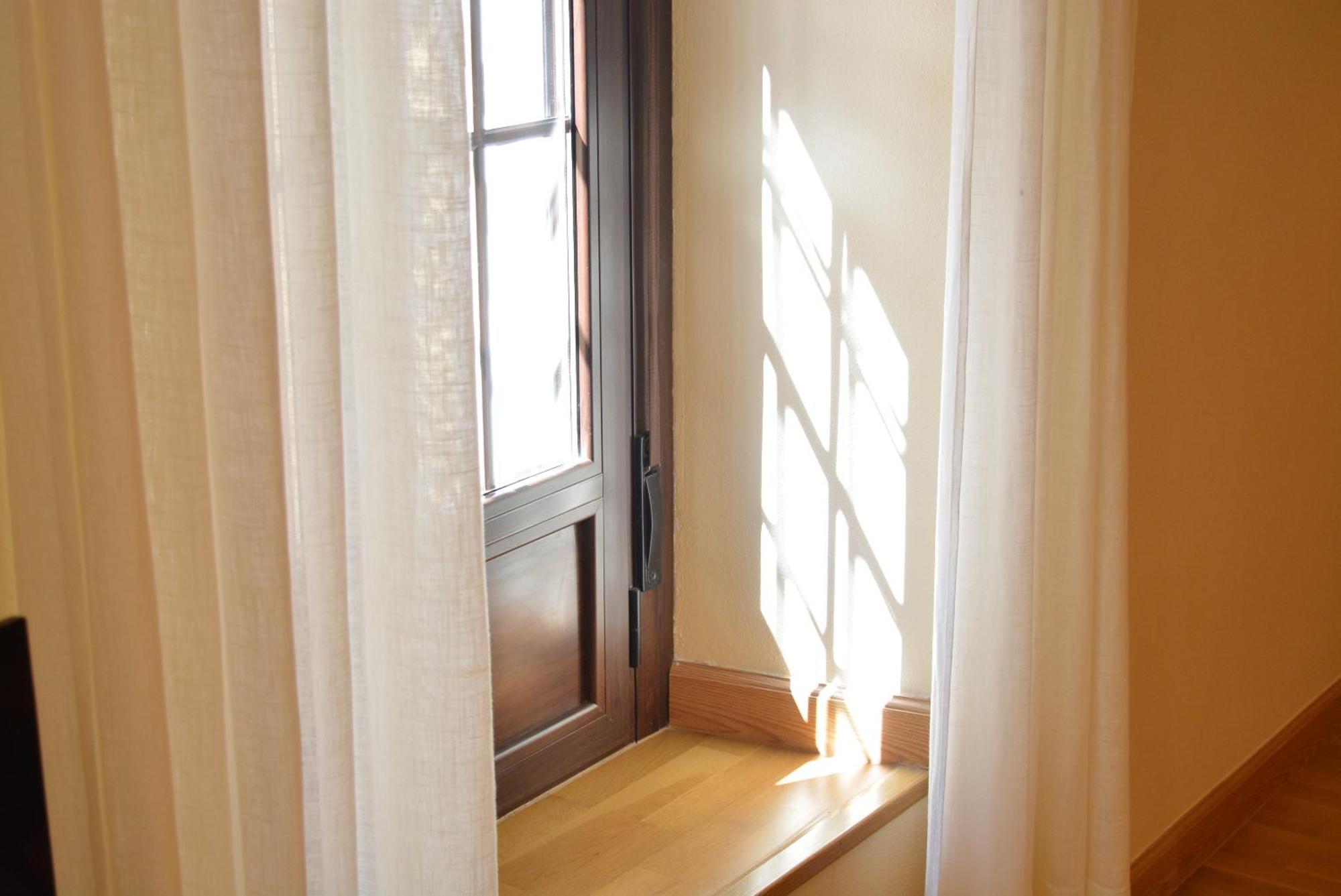 Apartamento Puerta De Cordoba- Exterior Con Balcones Esterno foto