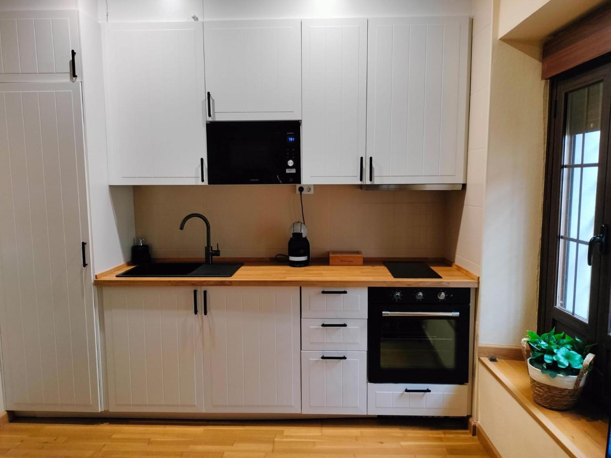 Apartamento Puerta De Cordoba- Exterior Con Balcones Esterno foto